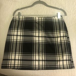 Urban Outfitters Black and white plaid skirt